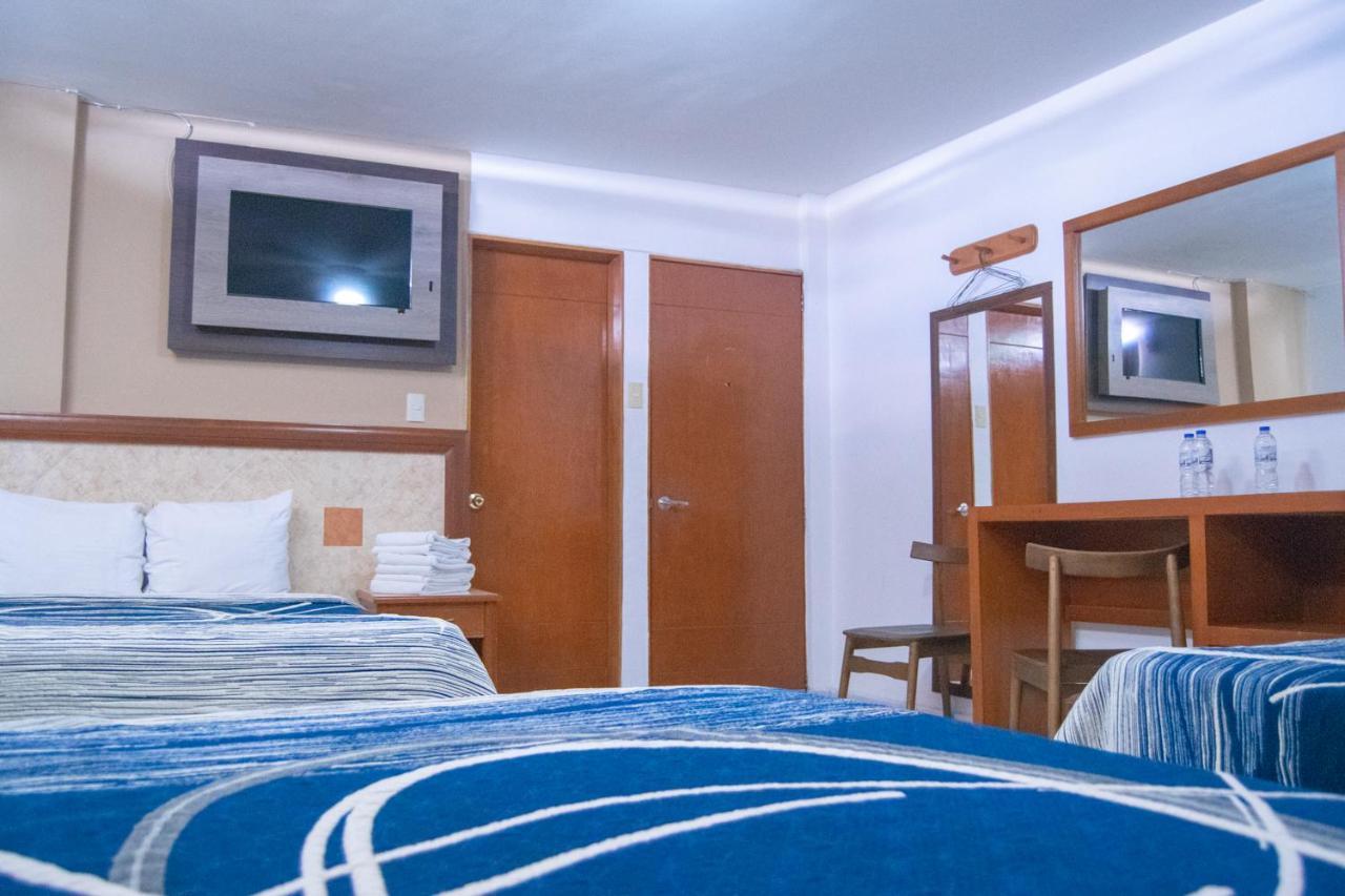 Hotel Niza Zona Piel Leon Ngoại thất bức ảnh