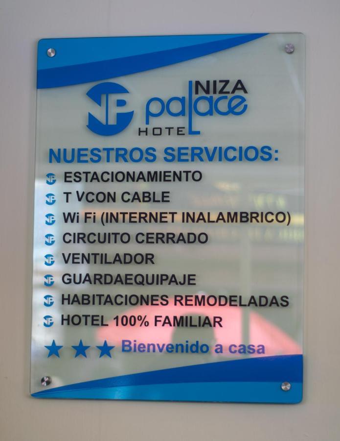 Hotel Niza Zona Piel Leon Ngoại thất bức ảnh