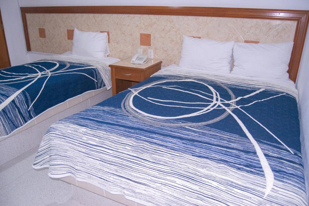 Hotel Niza Zona Piel Leon Ngoại thất bức ảnh
