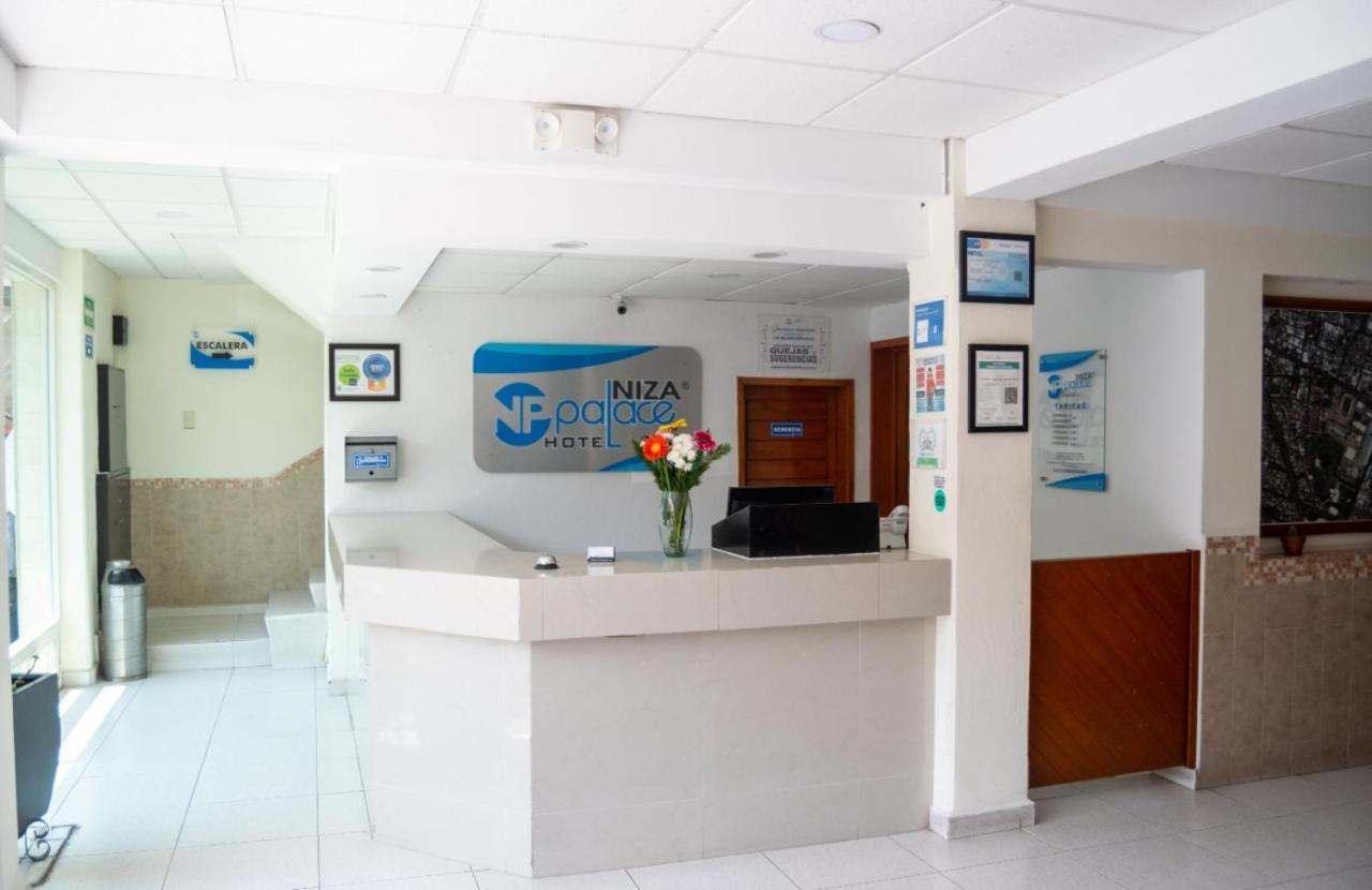 Hotel Niza Zona Piel Leon Ngoại thất bức ảnh