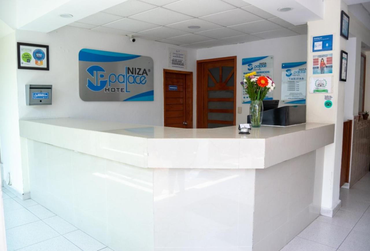 Hotel Niza Zona Piel Leon Ngoại thất bức ảnh